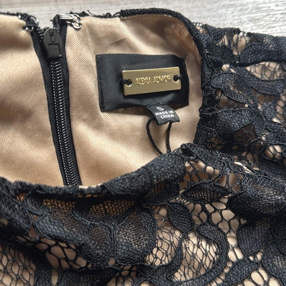 ALEXIA ADMOR Riley Black Lace Sheath silhouette Dress Cocktail Party S High Slit - Picture 4 of 16